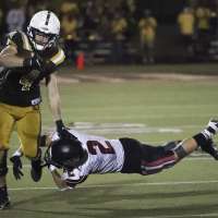 Davis completes improbable 4th-quarter comeback to beat Weber 21-20