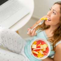 4 tips to creating a healthy relationship with your body