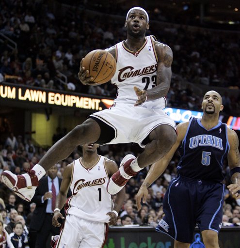 LeBron's Huge 2nd Half Overpowers Jazz