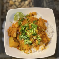 10 ingredients to help stretch your grocery budget (and recipes to use them in)