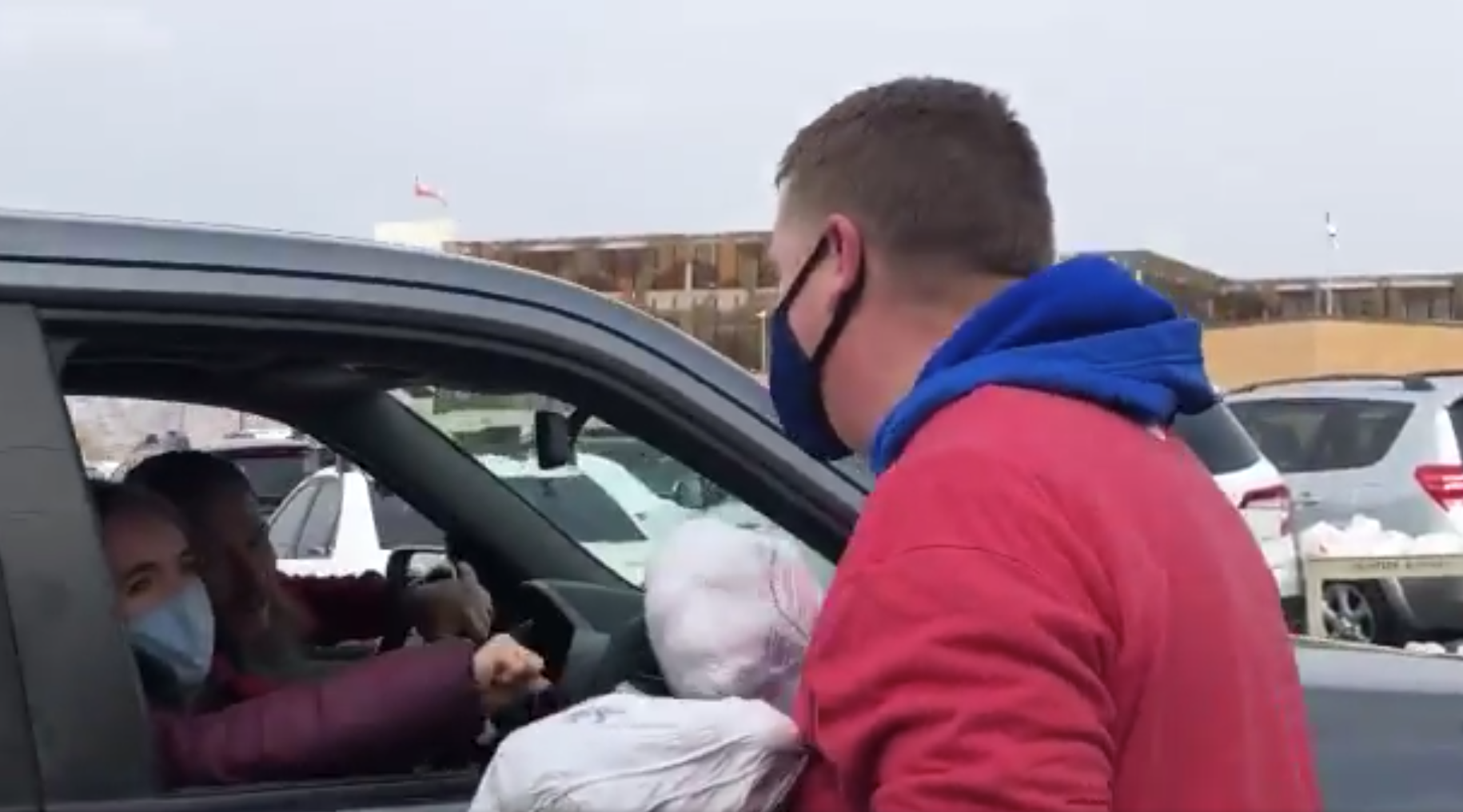 Car dealership provides 500 Thanksgiving meals to Utah veterans