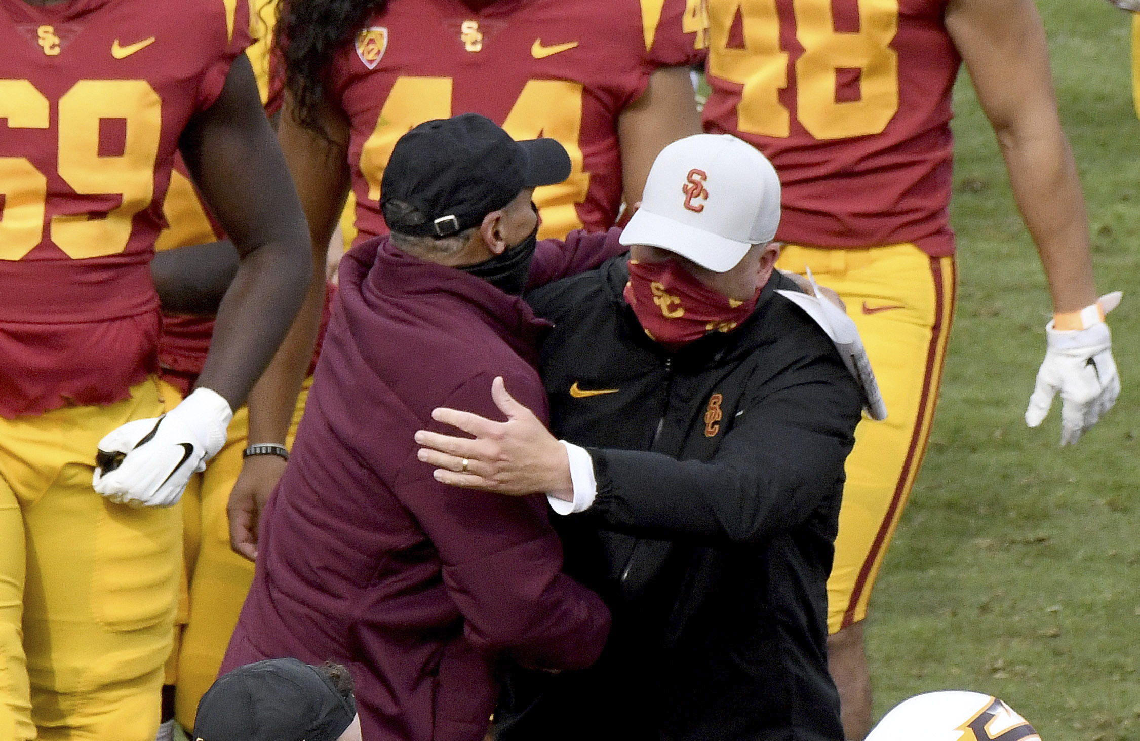 2 Pac-12 football games canceled as virus problems linger