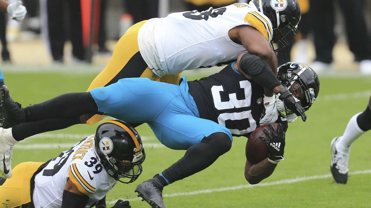 Steelers dominate skidding Jaguars 27-3, remain unbeaten