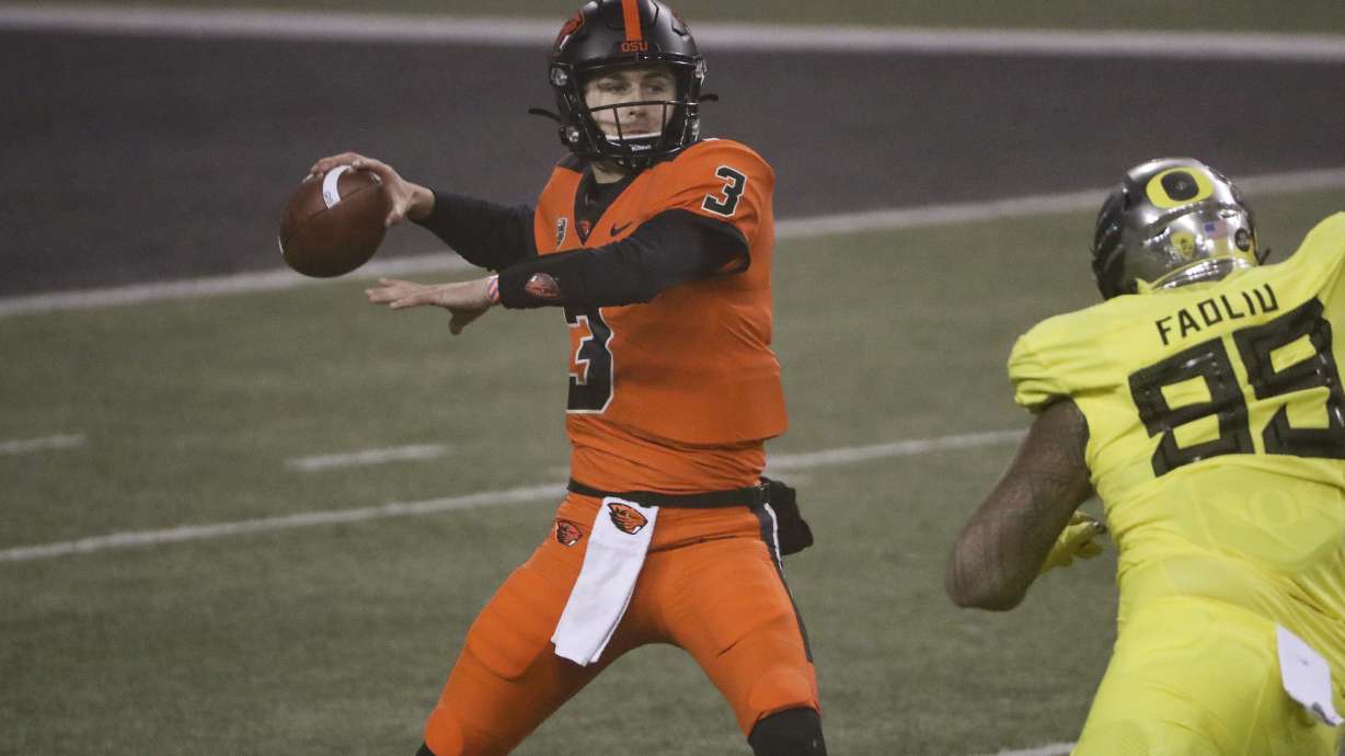 Oregon State upsets No. 9 Oregon 41-38 on Nolan's late run