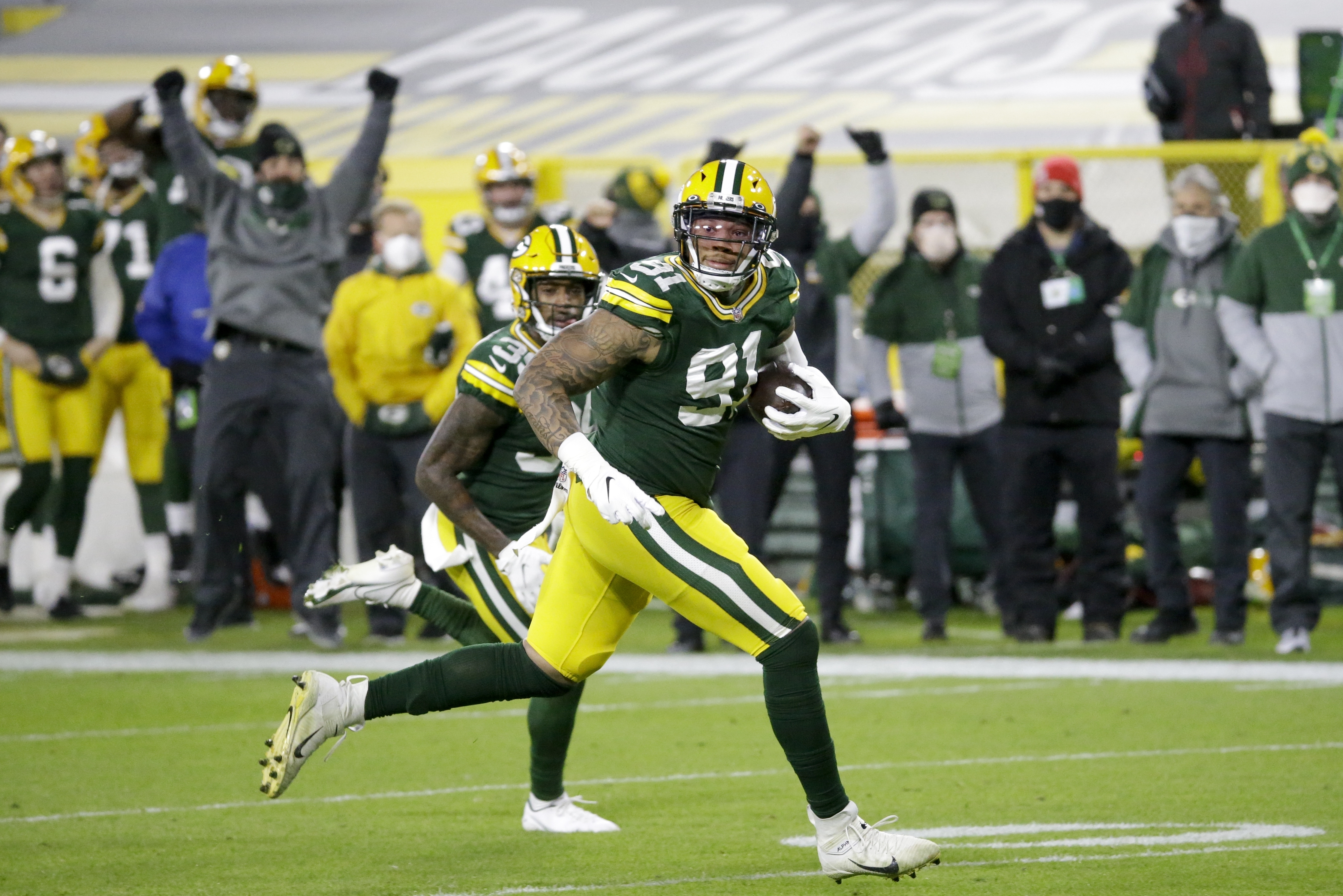 Rodgers' 4 TD passes help Packers roll over Bears 41-25