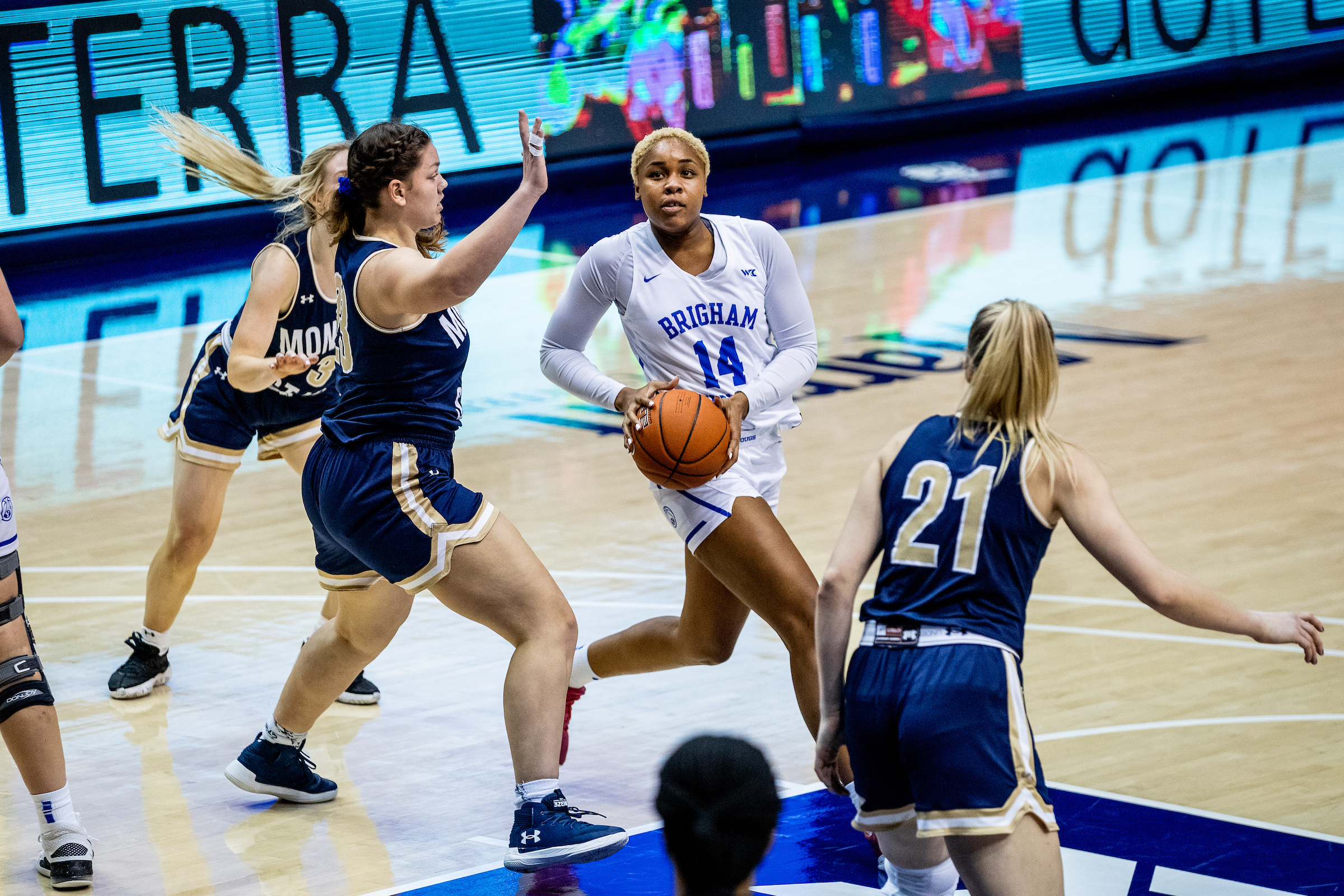 20-21WBKB vs Montana State 662

20-21WBKB vs Montana State

December 10, 2020

Photography by Claire Moore/BYU

Â© BYU PHOTO 2020
All Rights Reserved
photo@byu.edu  (801)422-7322