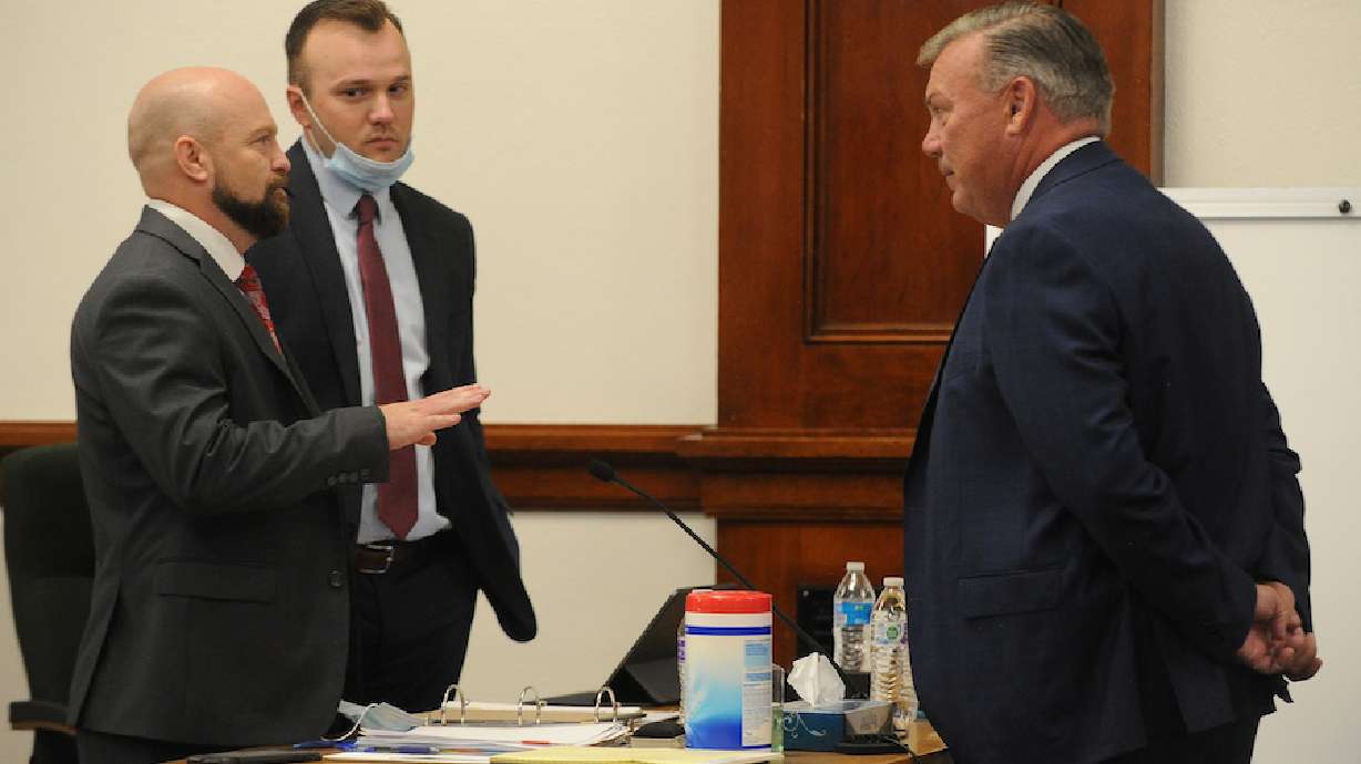 Prosecuting attorney Rob Wood speaks with defense attorney John Prior during Chad Daybell's preliminary hearing in Fremont County on Monday, August 3, 2020. Daybell is being charged with destruction, alteration or concealment of evidence and conspiracy to commit destruction, alteration or concealment of evidence, both felony charges. The remains of Lori Vallow Daybell's two children were found on Chad Daybell's property. (Post Register/ John Roark, POOL)