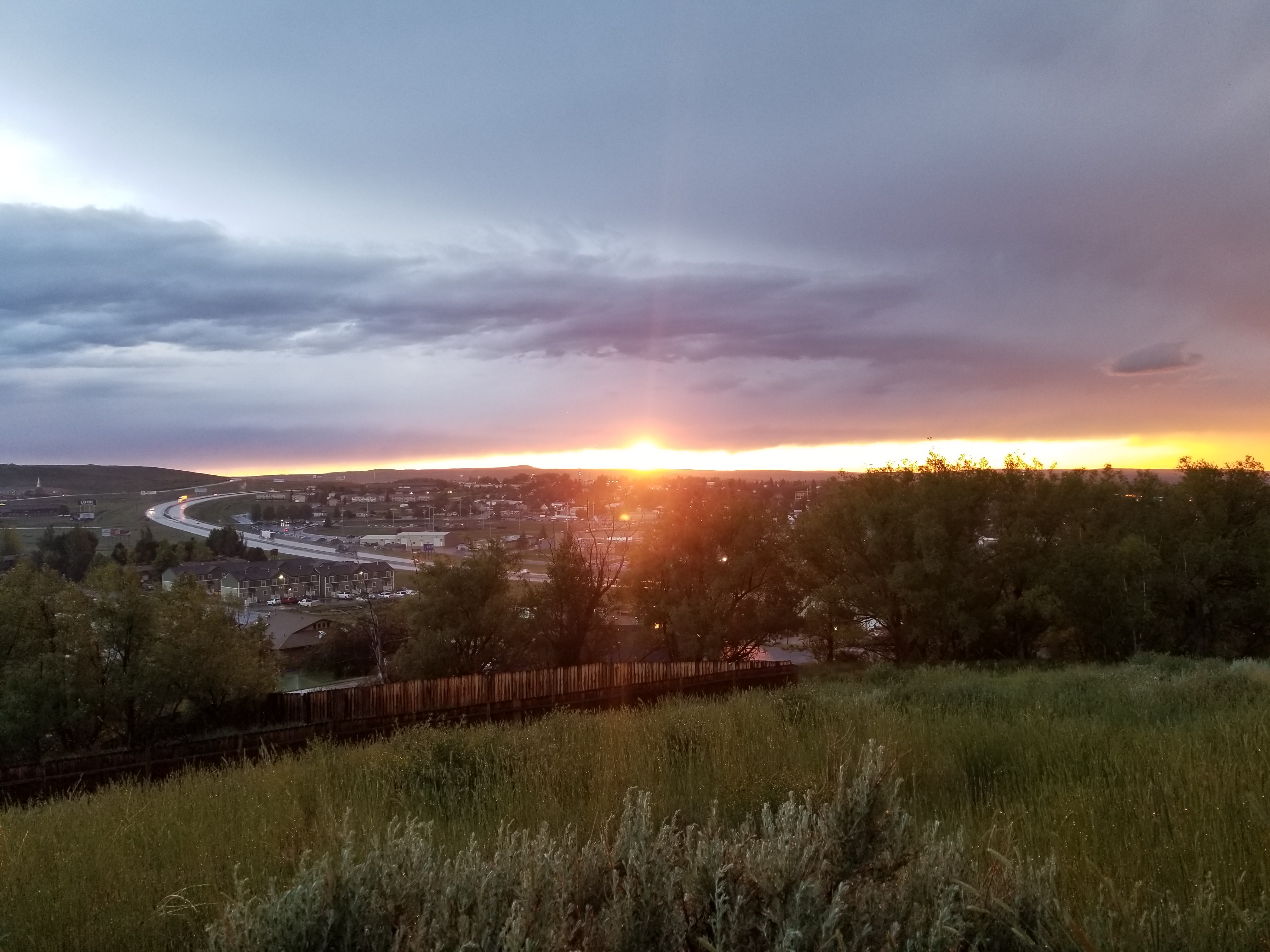 20190705



Waiting for the fireworks as the sun sets in Evanston, Wyoming, on Thursday, July 4, 2019.
