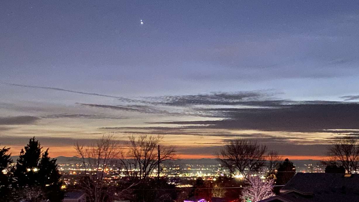 Jupiter & Saturn to appear as 'Christmas Star' for first time in 400 years