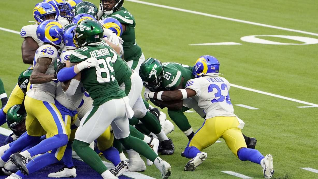 Erase that 0!: Jets edge Rams 23-20, avoid winless season