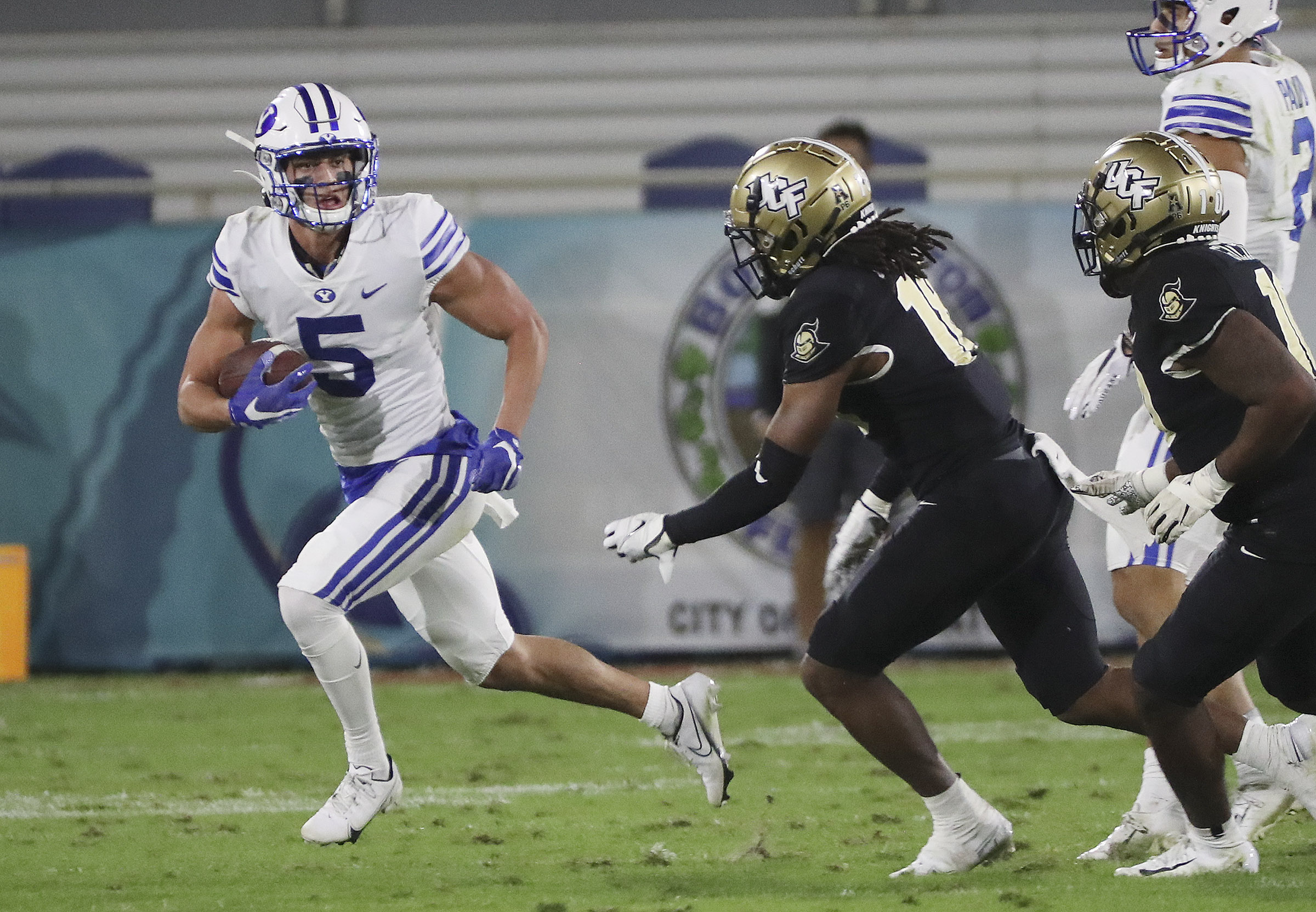 Byu Breakout Receiver Dax Milne Declares For Nfl Draft Forgoing Final Collegiate Season Ksl Com