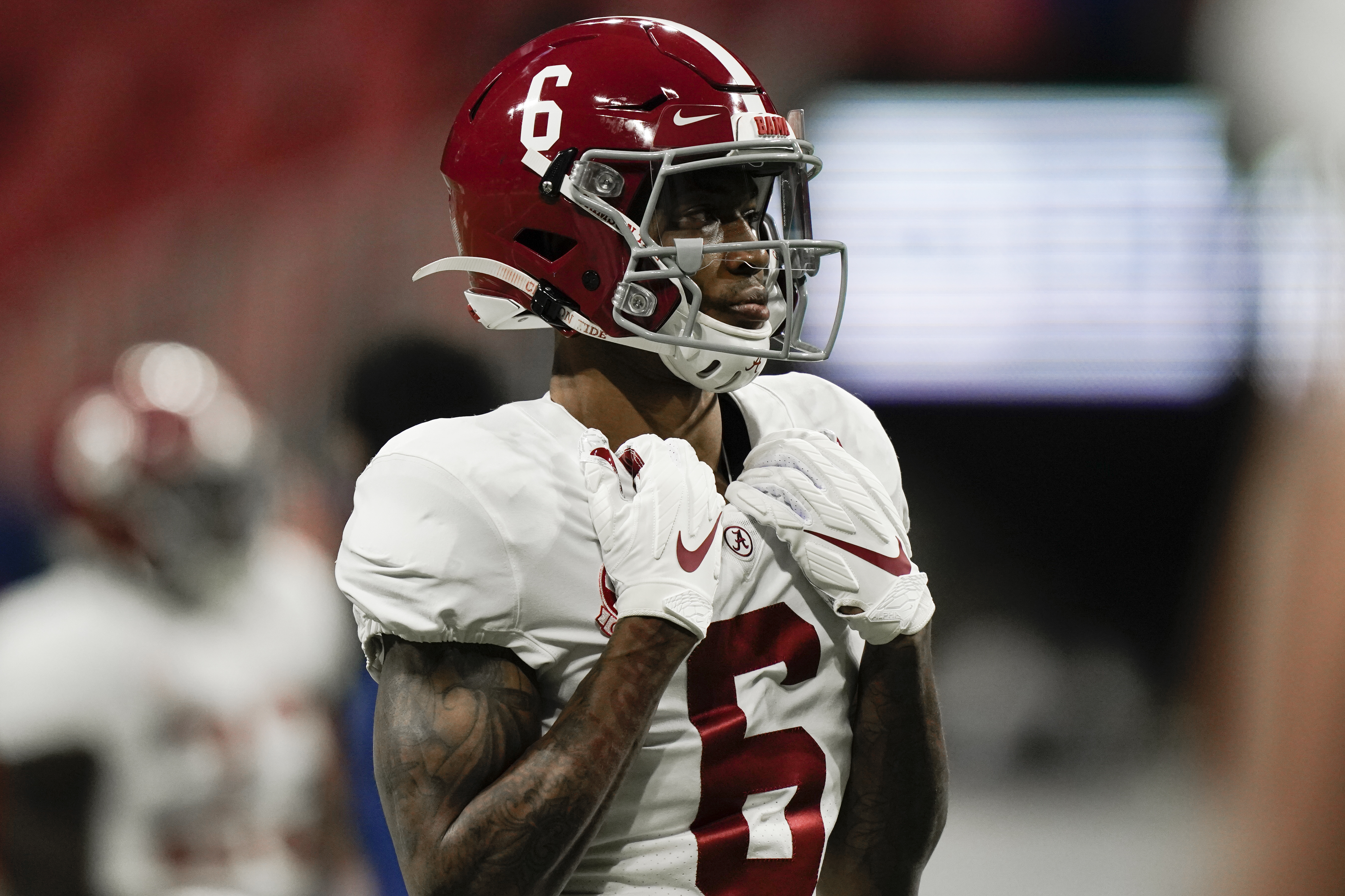 Alabama's Jones, Smith, Harris lead 6 Tide AP All-Americans