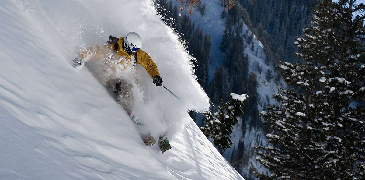 5 reasons a Utah ski-cation can be helpful for you and the economy