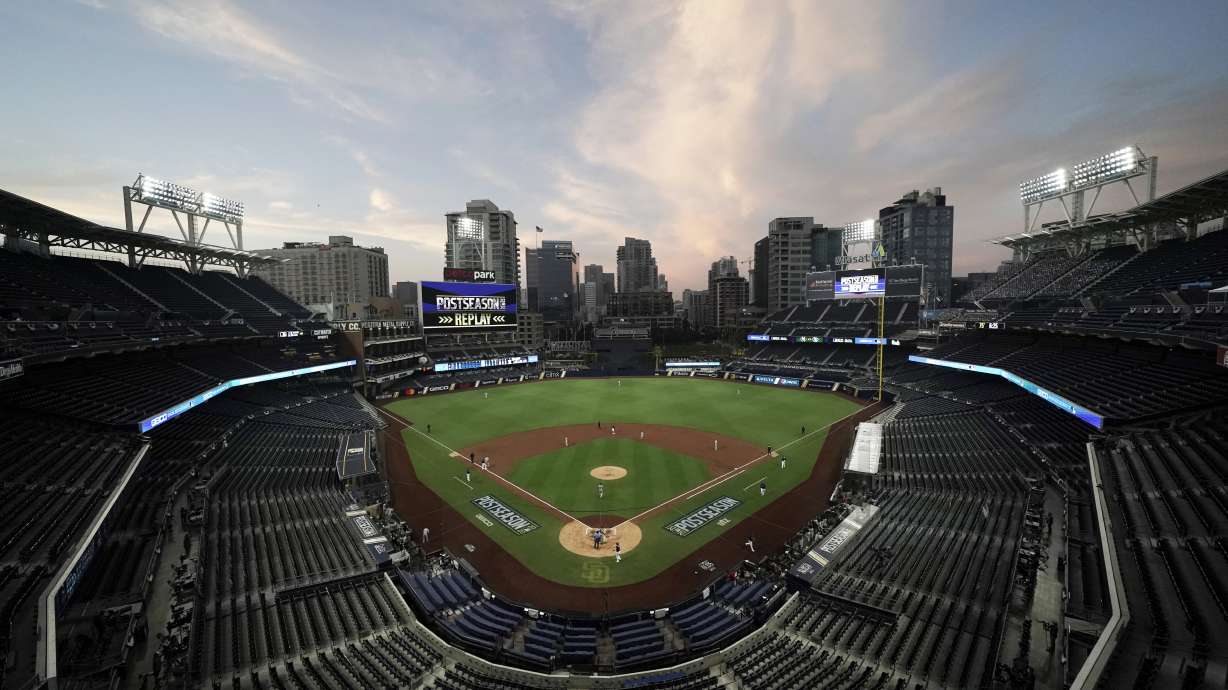 AP Exclusive: MLB suspends political donations after DC riot