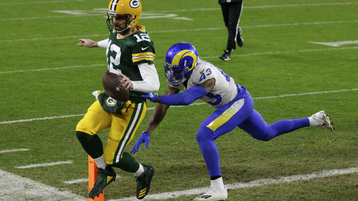 Rodgers, Packers beat Rams 32-18 to reach NFC title game