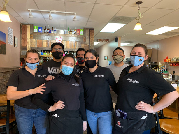 Staff at Notchtop Bakery & Cafe were smiling under masks after a customer gave them $ 200 each.