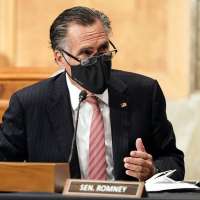 Mitt Romney among 10 senators offering alternative relief package in letter to president