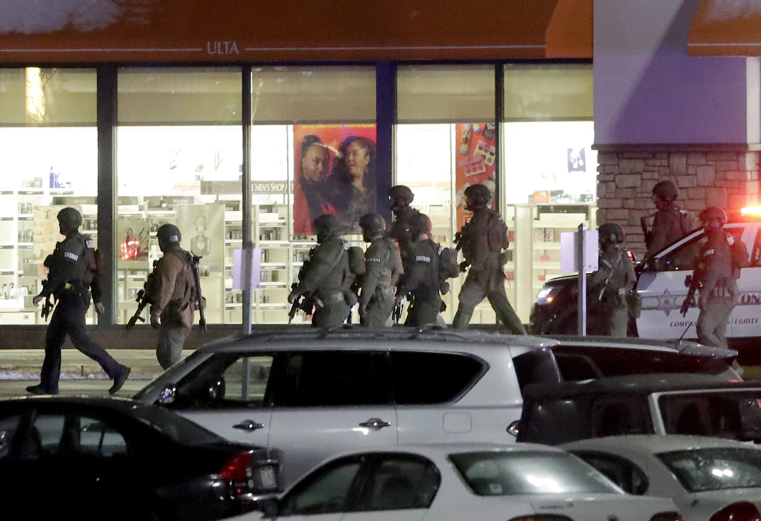 Police: Teen sought in fatal shooting at Wisconsin mall