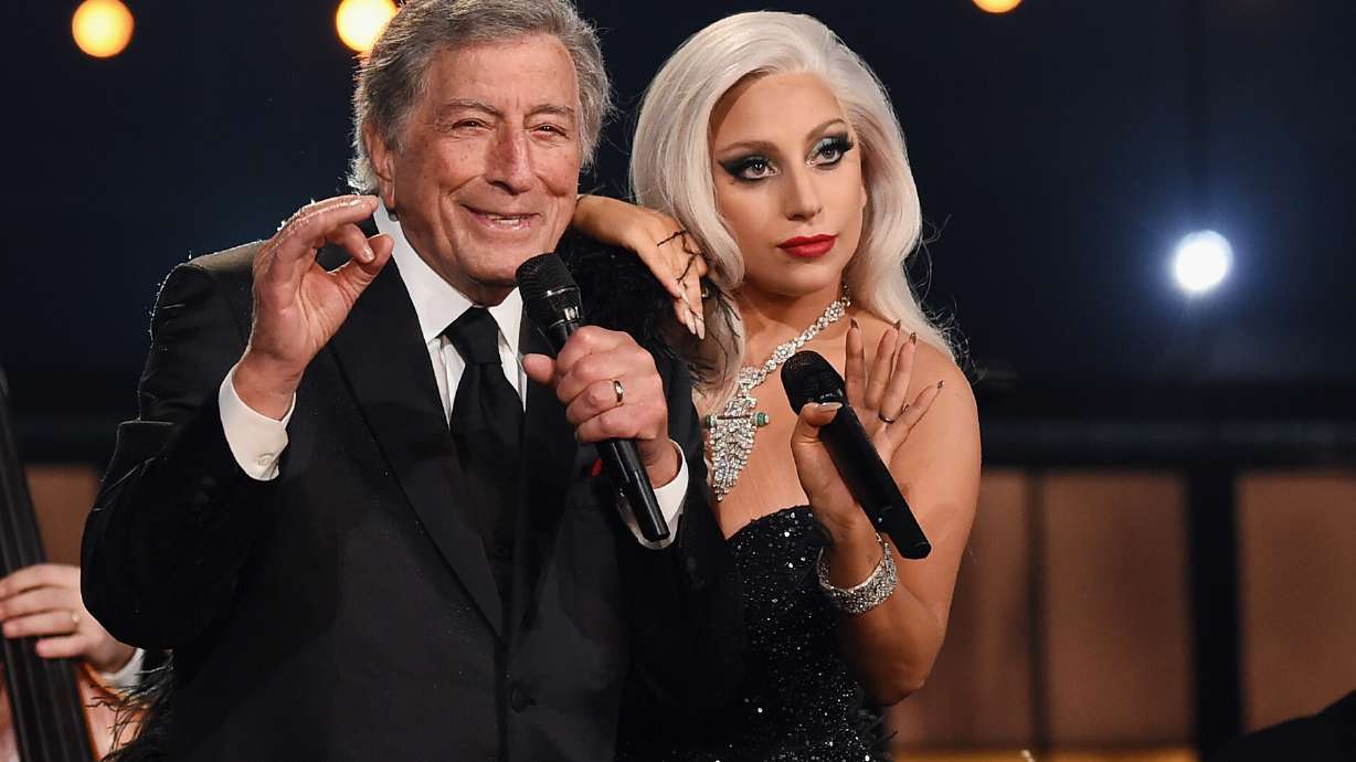 Tony Bennett and Lady Gaga at the Grammy Awards in 2015.