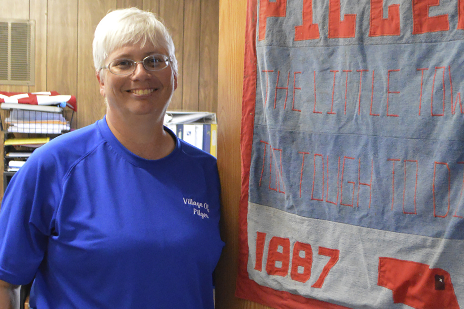 Ex-Nebraska clerk praised for tornado work gets prison term