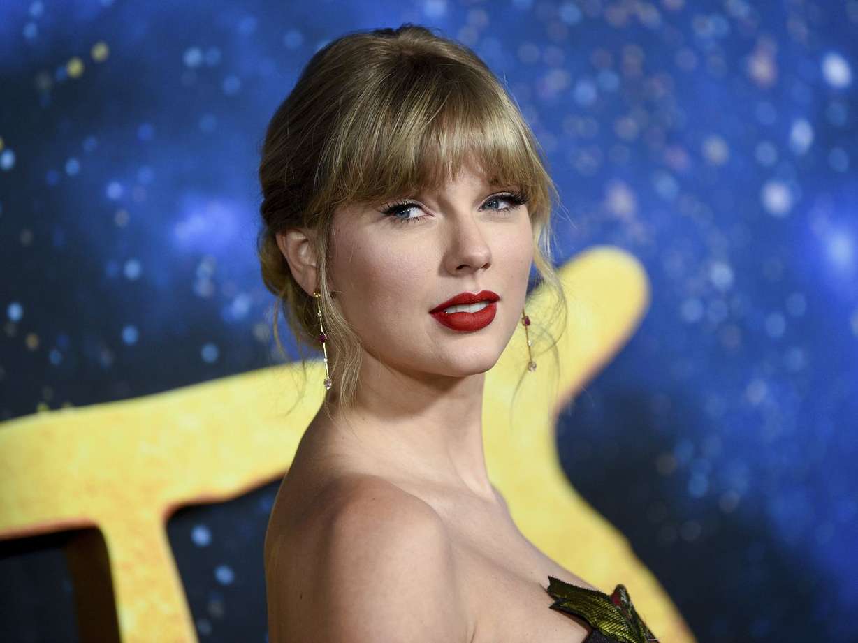 Singer-actress Taylor Swift attends the world premiere of "Cats” in New York on Dec. 16, 2019.