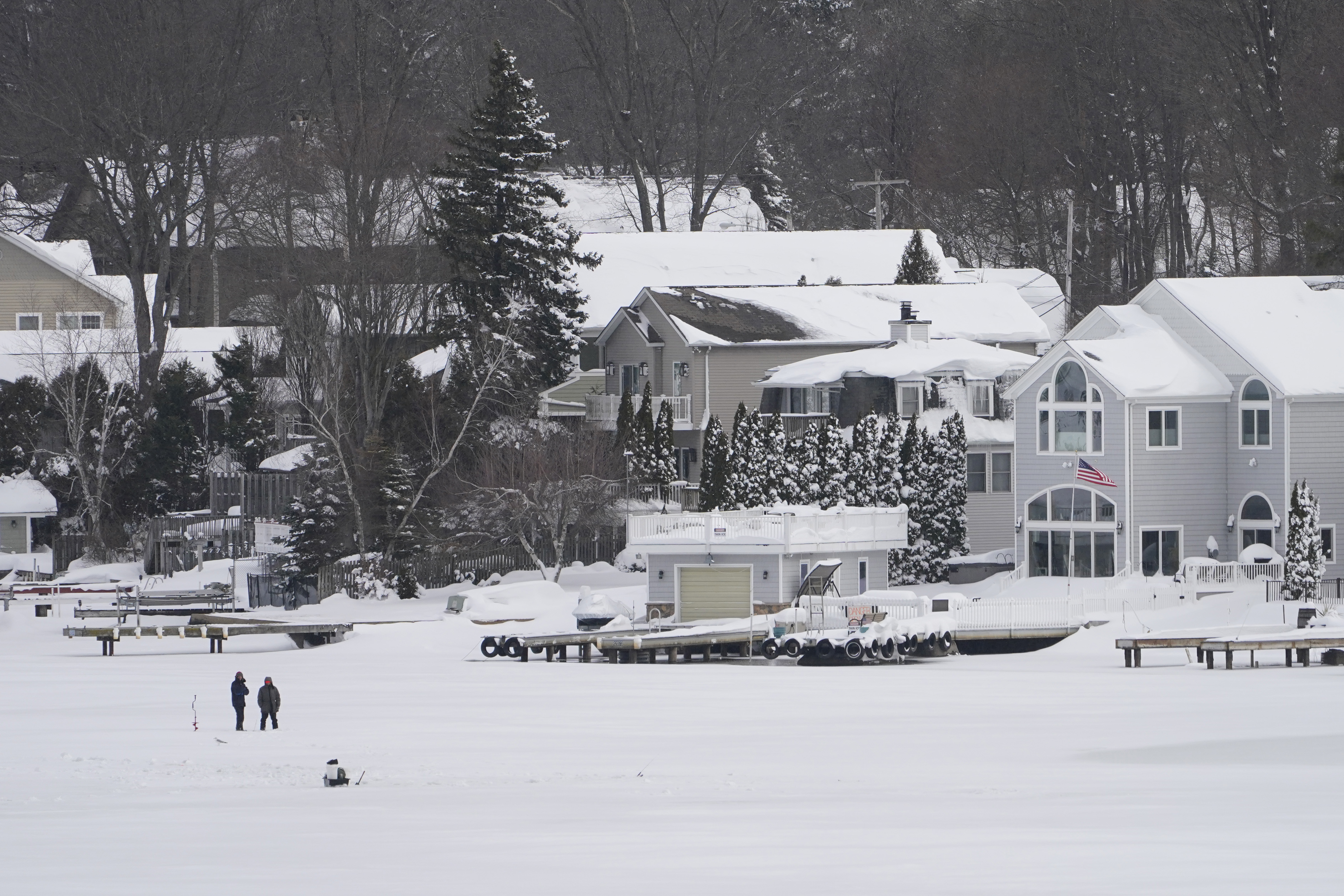 122-year-old snow record may be broken: Just short of 3 feet