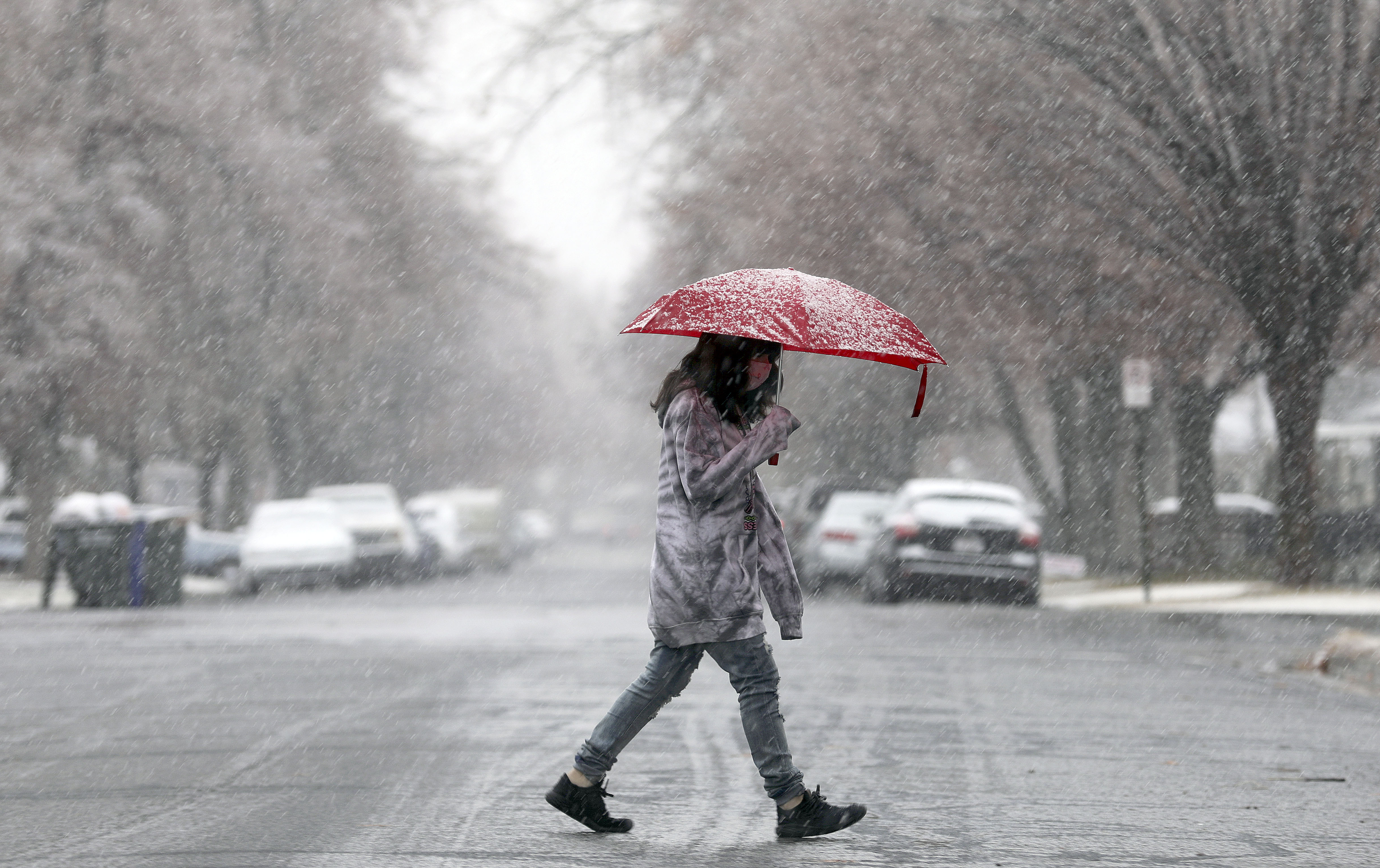 0202jazz.spt_sh_35.JPG
2/2/2021
0202jazz.spt_sh_33.JPG
2/2/2021
0202jazz.spt_sh_32.JPG
2/2/2021
Reality Chavez walks through the snow in the Liberty Wells neighborhood of Salt Lake City on Wednesday, Feb. 3, 2021.