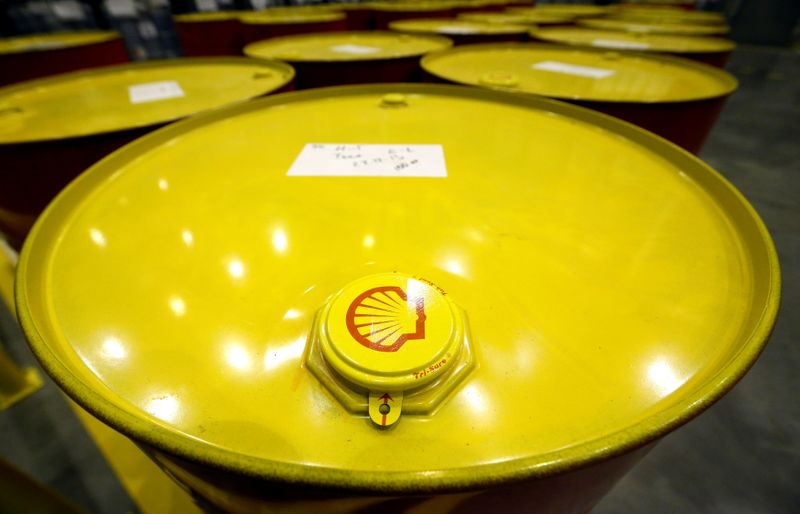 FILE PHOTO: Filled oil drums are seen at Royal Dutch Shell Plc's lubricants blending plant in the town of Torzhok, north-west of Tver, November 7, 2014. REUTERS/Sergei Karpukhin
