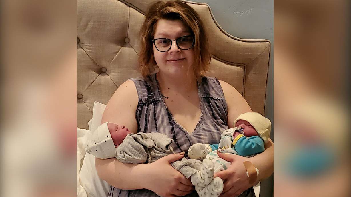 Idaho woman gives birth in parking lot — then delivers a surprise second baby 20 minutes later