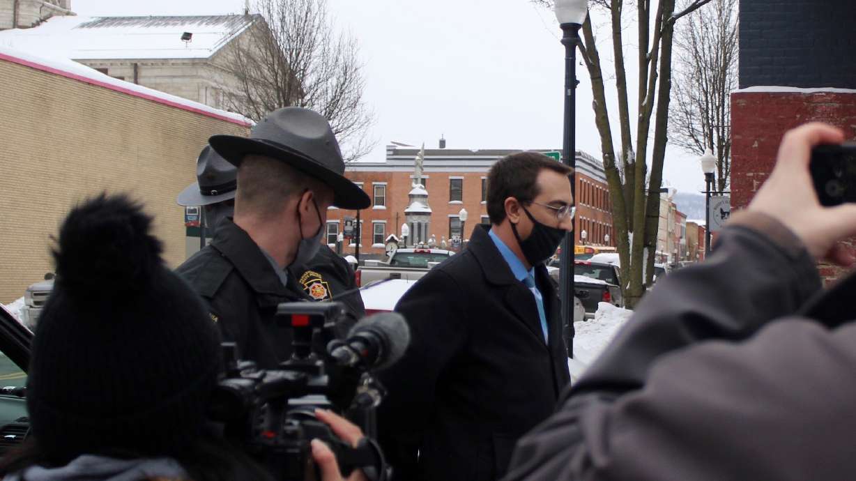 Prosecutor charged with sex assault vows to remain in office