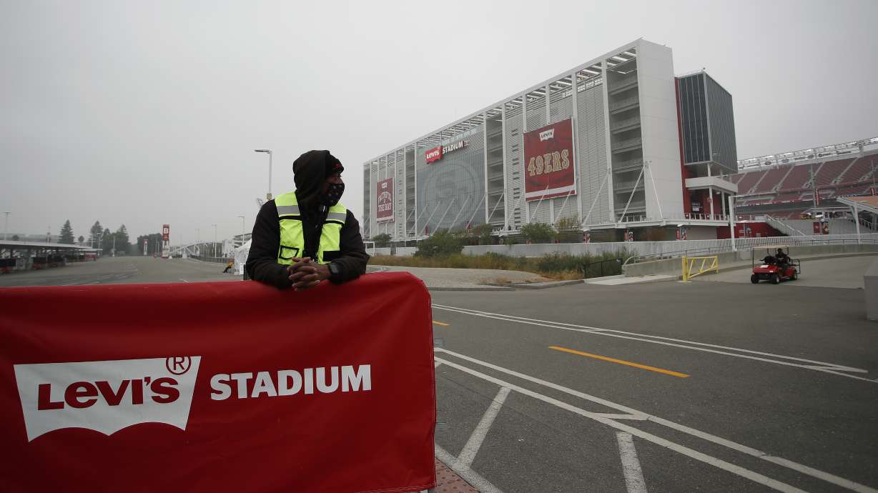 California adds mass vaccination sites despite short supply