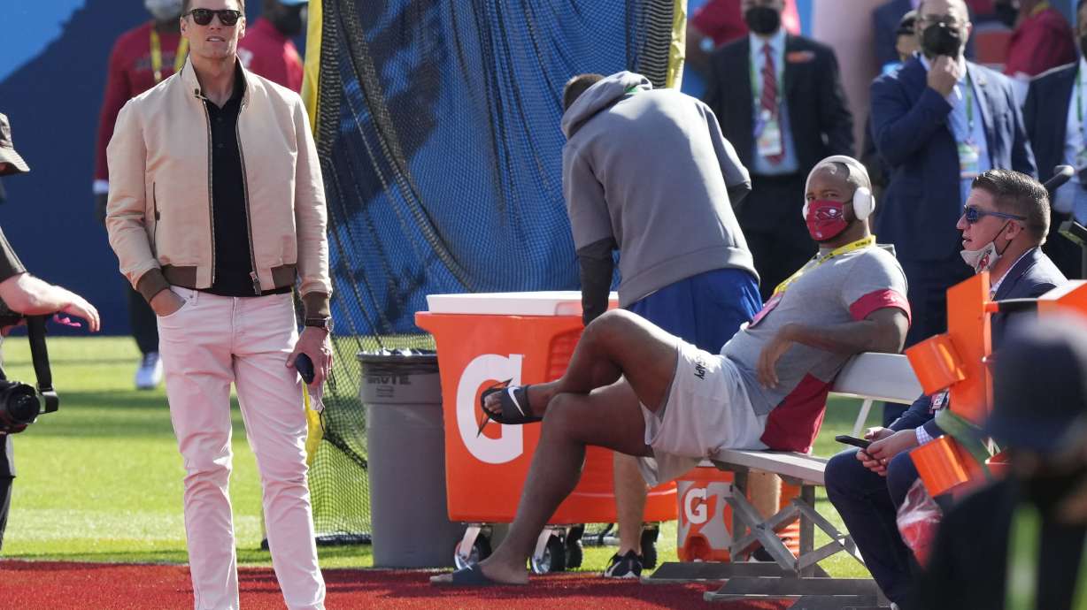 The Latest: Brady going for 7th title; Mahomes wants repeat