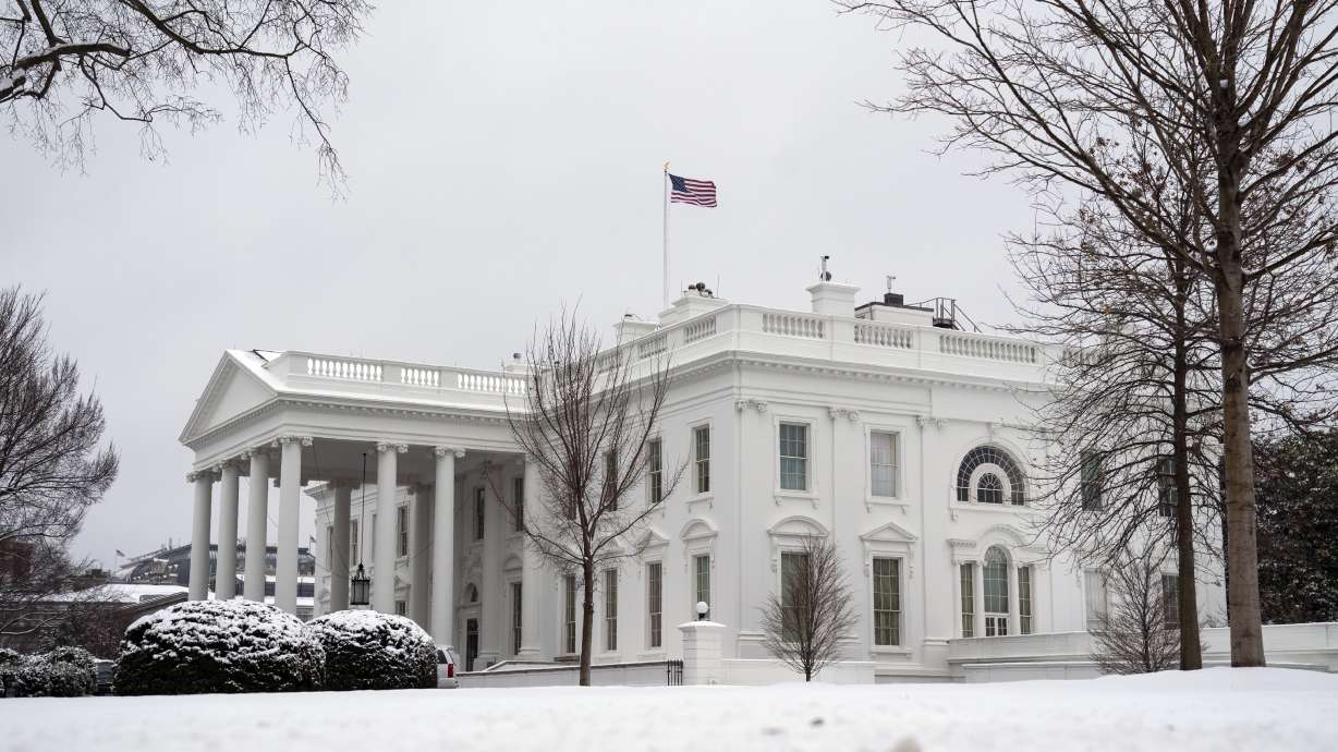 AP-NORC poll: Few in US say democracy is working very well