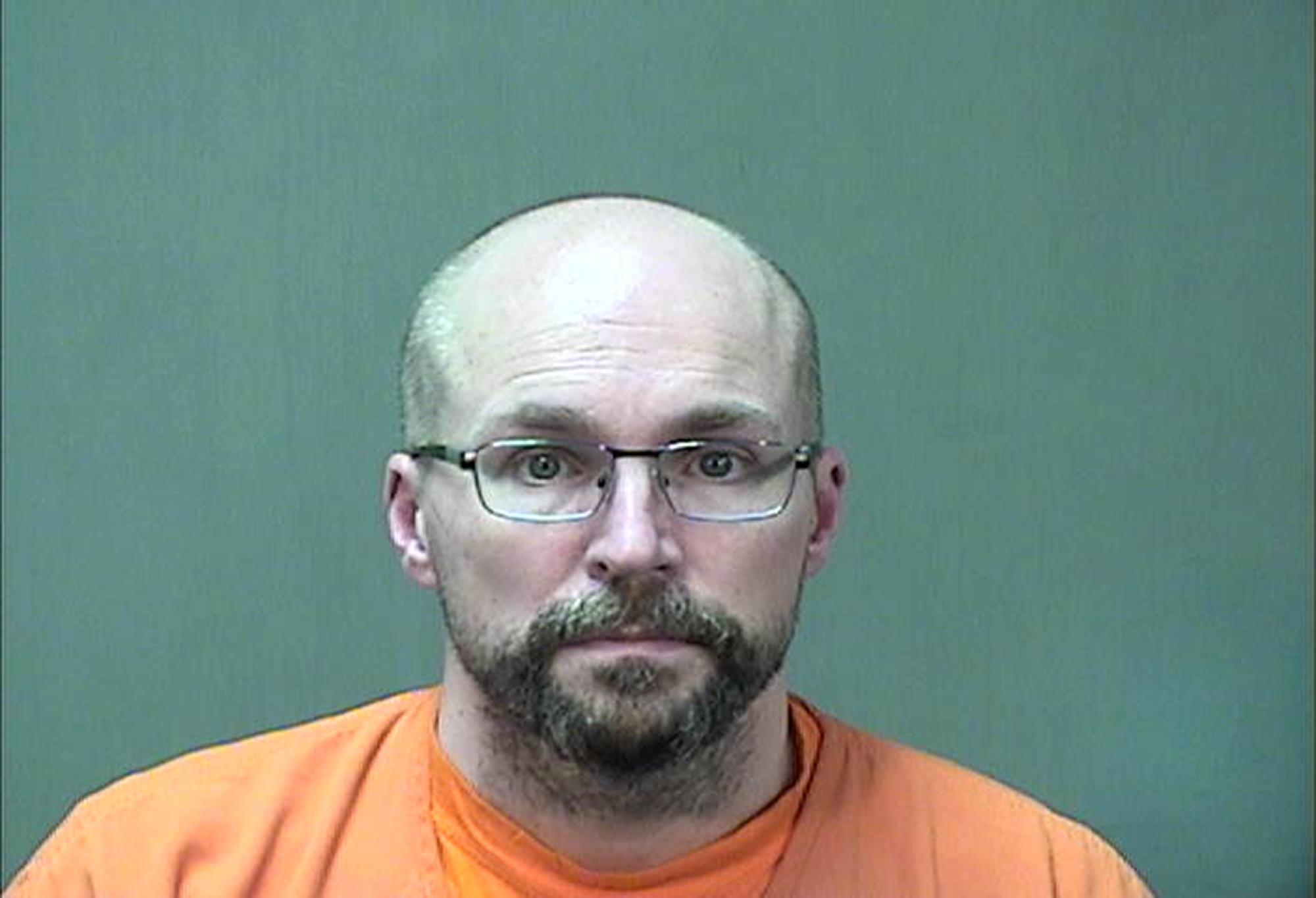 Ex-Wisconsin pharmacist pleads guilty to vaccine tampering