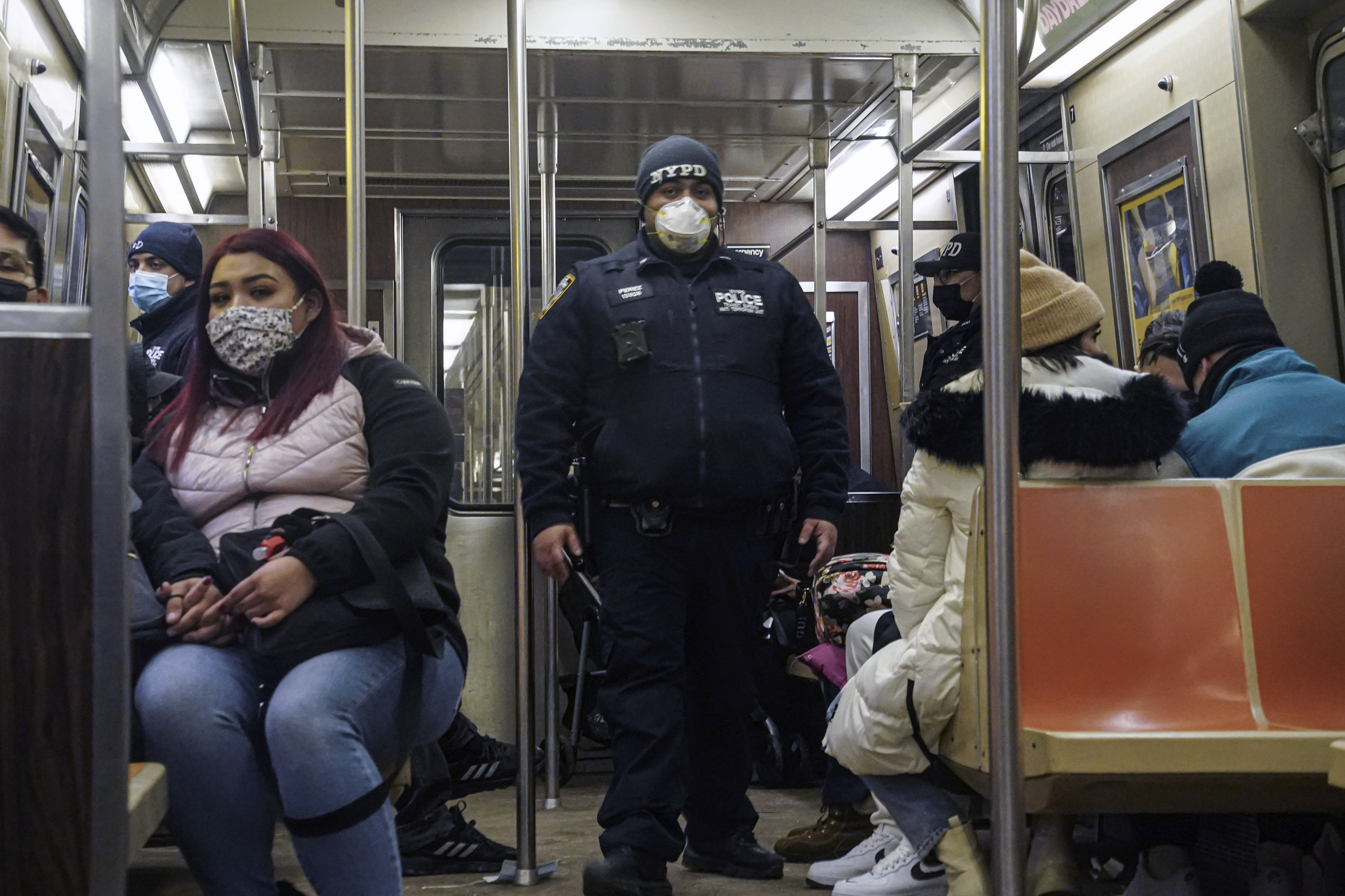 2 killed, 2 injured in NYC subway stabbing attacks