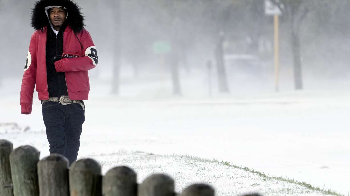 The Latest: 2 dead in Texas amid subfreezing cold