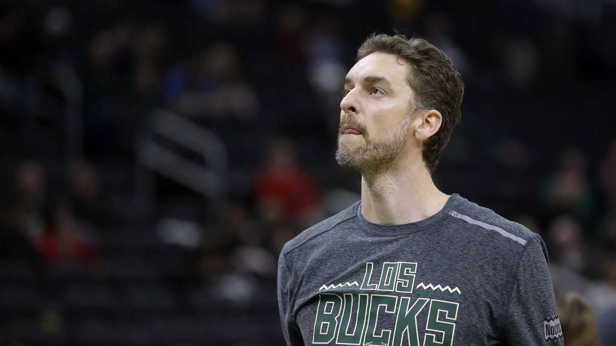 Pau Gasol says he's going home, signing again with Barcelona