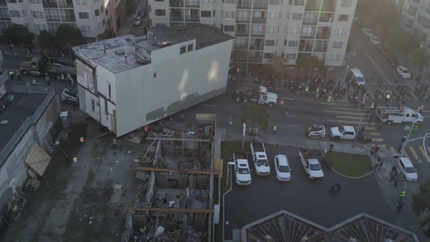Have You Seen This? Transferring a whole 139-year-old home by way of San Francisco Have You Seen This? Transferring a whole 139-year-old home by way of San Francisco