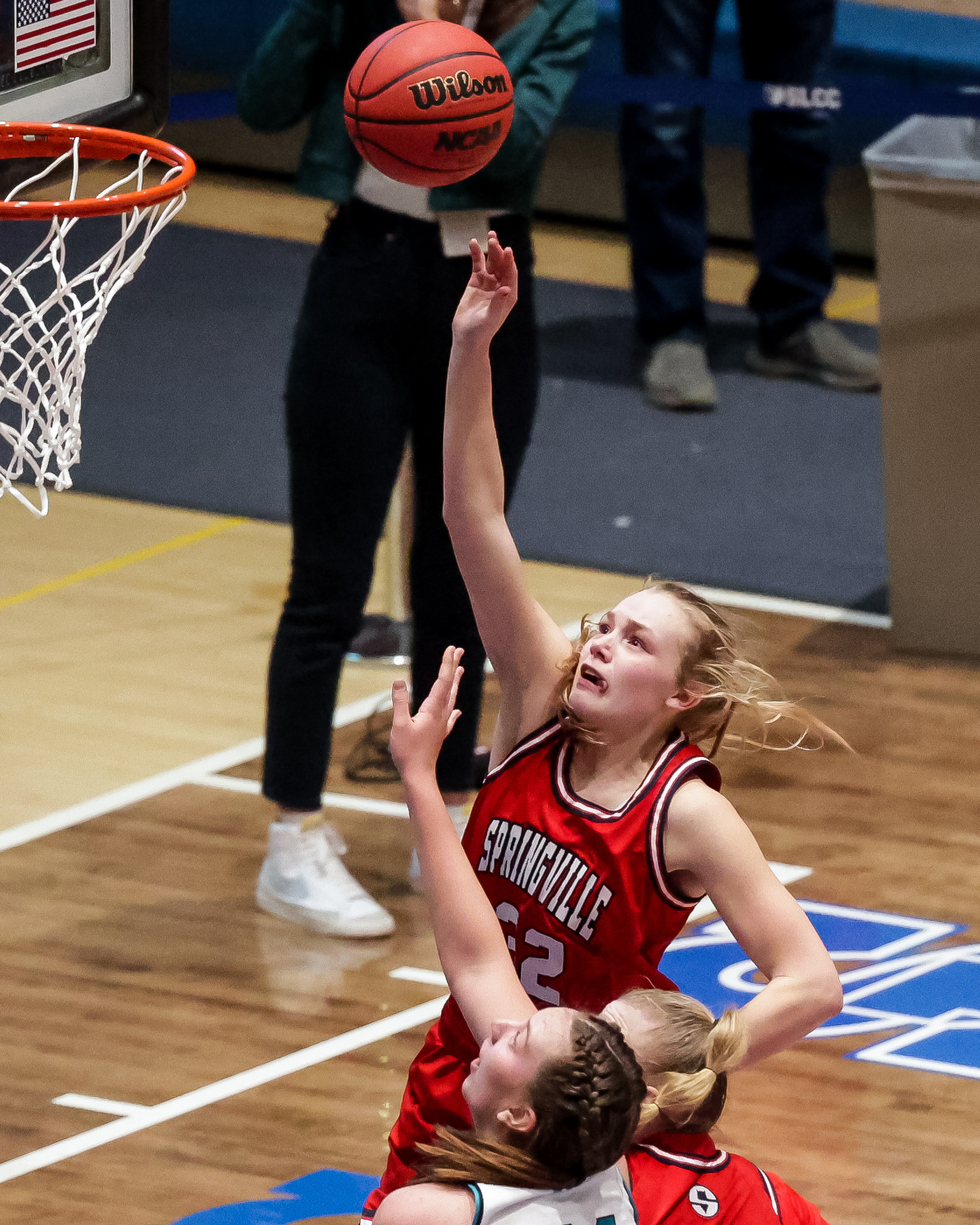 Springville's Lauryn Deede puts in a buzzer-beater layup to beat Farmington by one point in the 5A girls basketball championship at Salt Lake Community College in Taylorsville on Saturday, March 6, 2021.