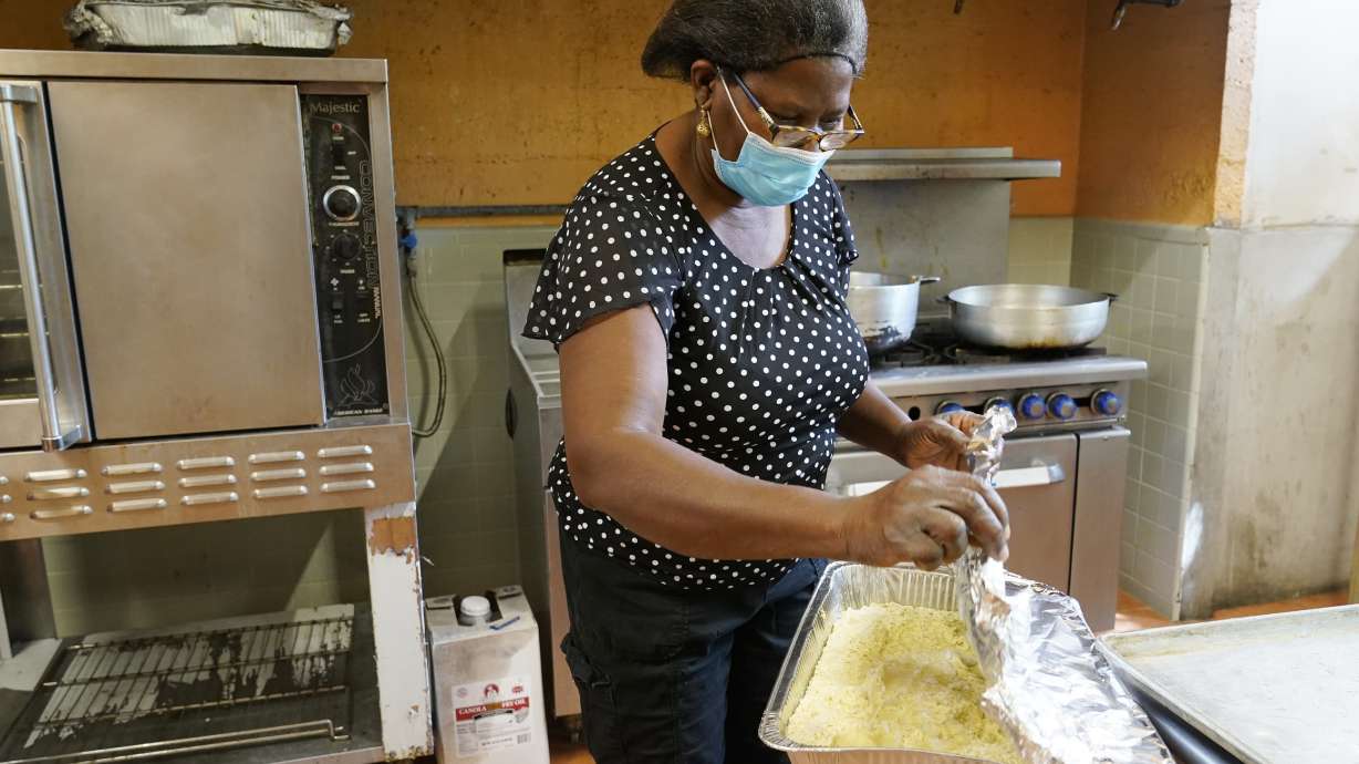 Miami janitor quietly feeds thousands, and love's the reason