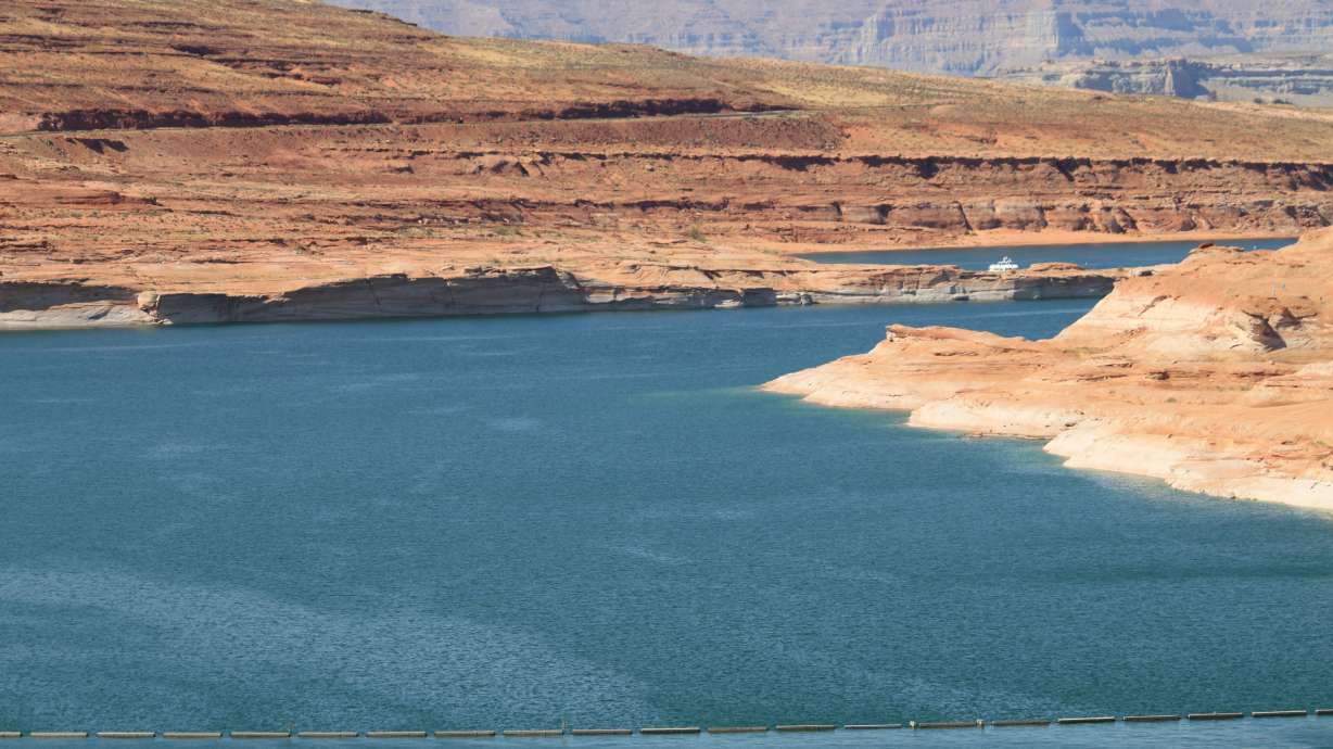 Western states chart diverging paths as water shortages loom