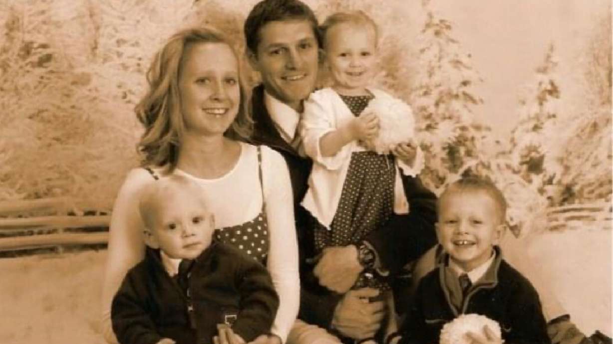 Arianne Brown and her family pictured in 2007.