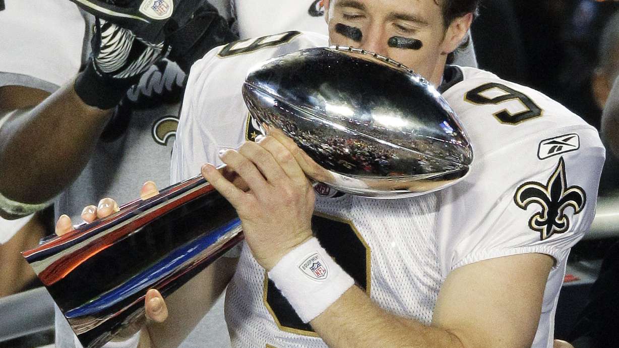 Record-setting Saints QB Brees announces retirement at 42