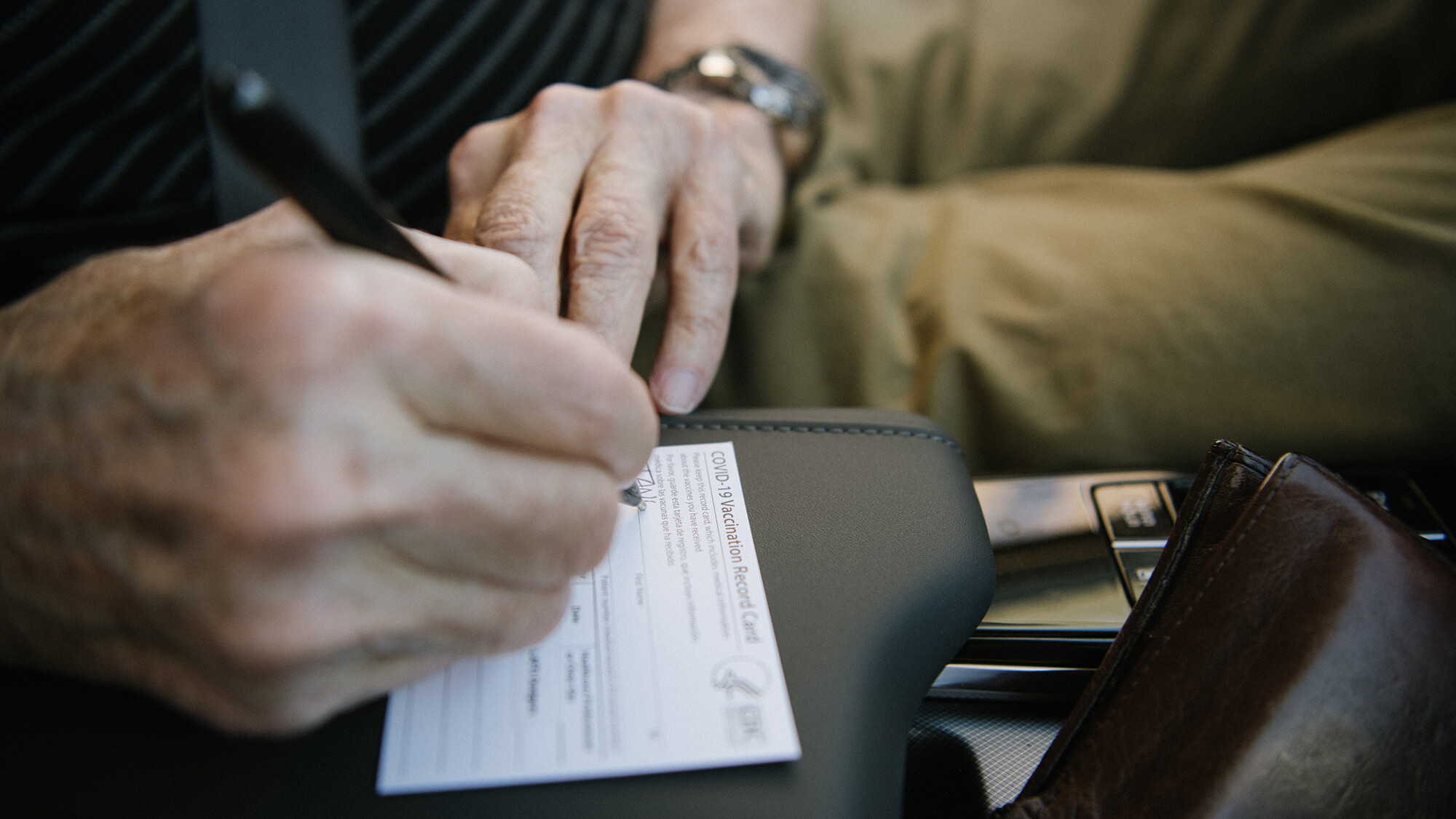 Reyes joins over 2 dozen attorneys general calling for crackdown on fake vaccination cards