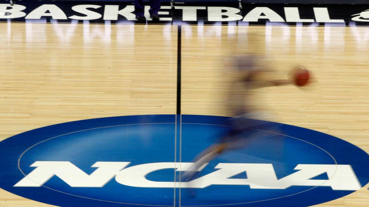 NCAA apologizes to women's teams for weight room inequities