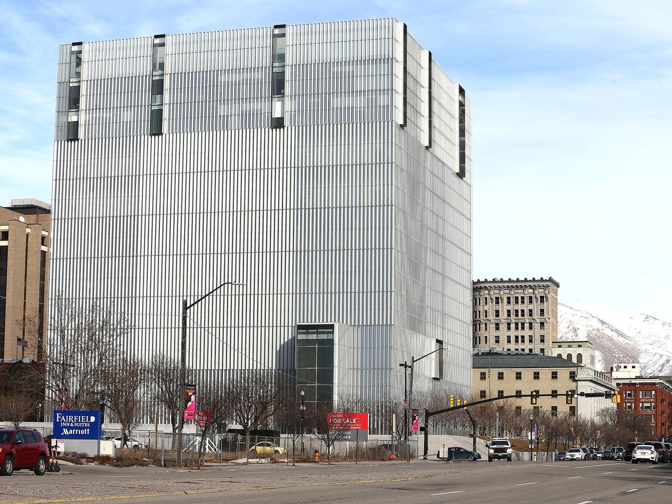 The federal courthouse in Salt Lake City is pictured on
Tuesday, Feb. 18, 2020. A man arrested in a domestic violence
investigation in Kaysville now faces federal charges. And police
say he may have been posing as a U.S. Marshal and DEA agent.