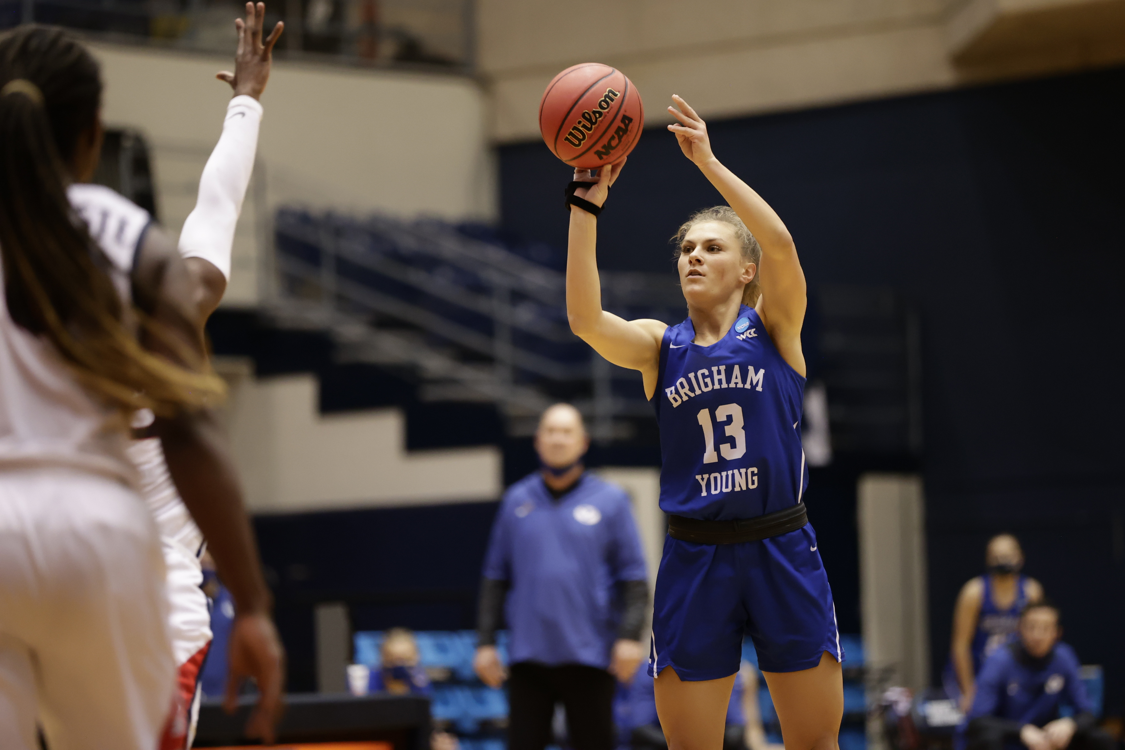 Harding's 25 points power BYU over Arizona State