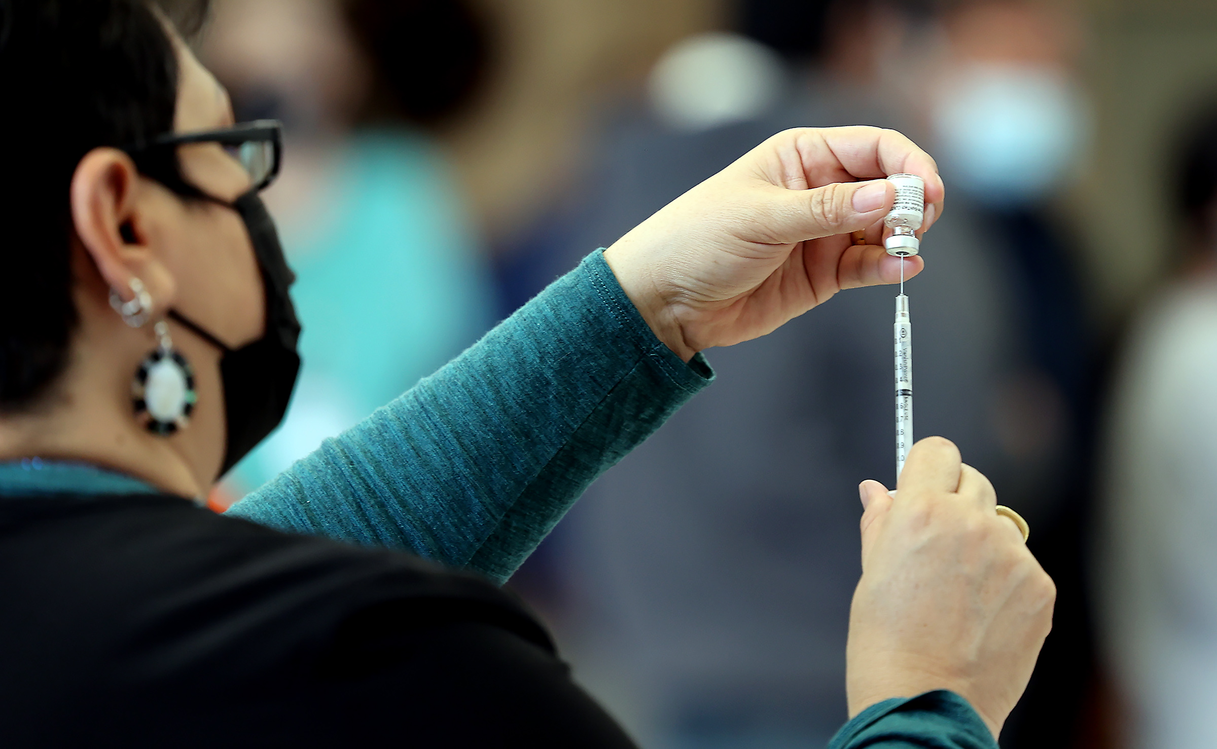 Compassion important when talking to those hesitant about COVID-19 vaccine, Utah doctor advises