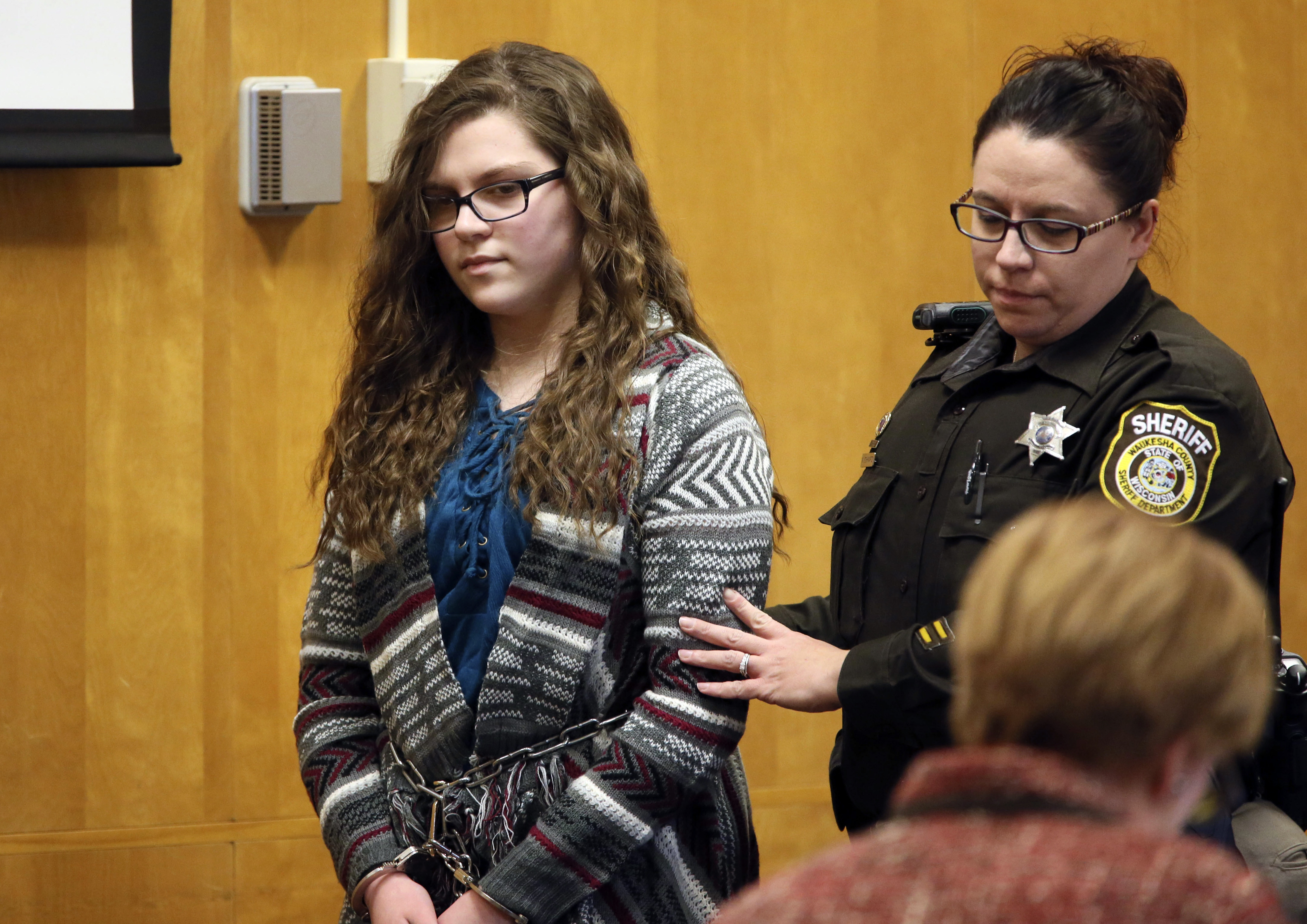 Prosecutor: Woman in Slender Man stabbing still dangerous