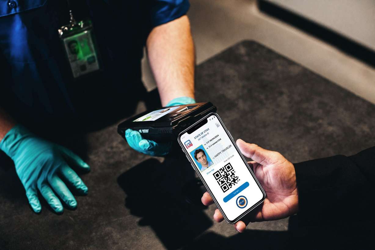 An example of using a digital driver's license.